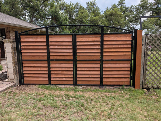 EZ Louver in Action: A Wind-Tolerant Gate Made Easy