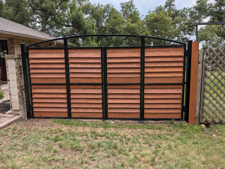 EZ Louver in Action: A Wind-Tolerant Gate Made Easy