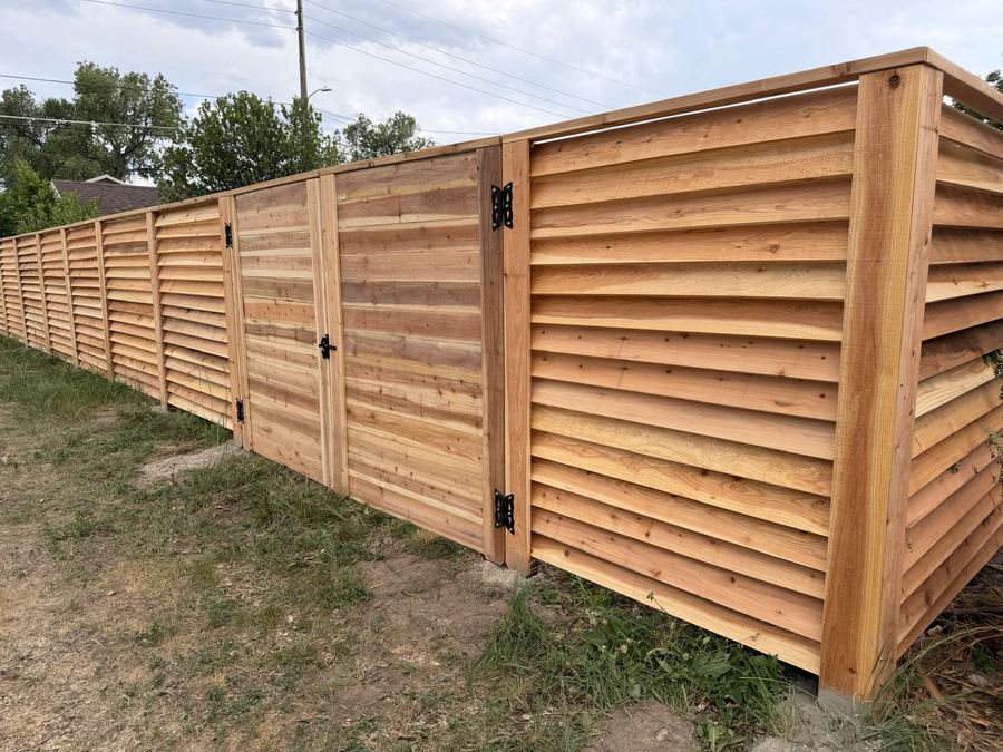Horizontal Louvered Fence with Gate
